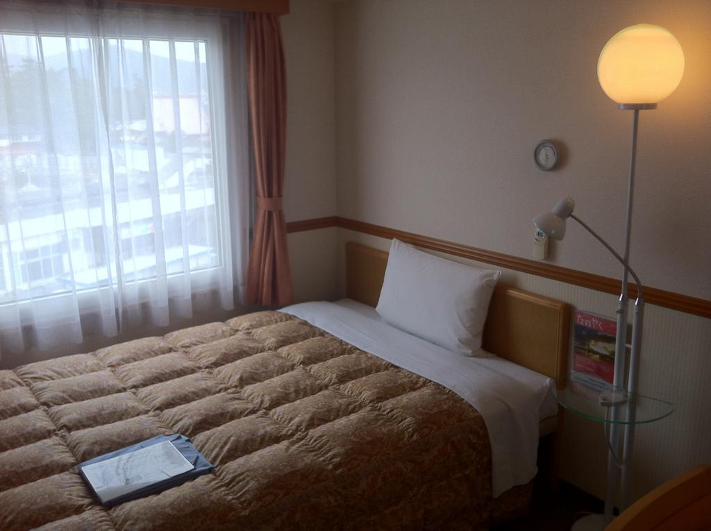 Toyoko Inn Higashi-Hiroshima Saijo Ekimae Dış mekan fotoğraf